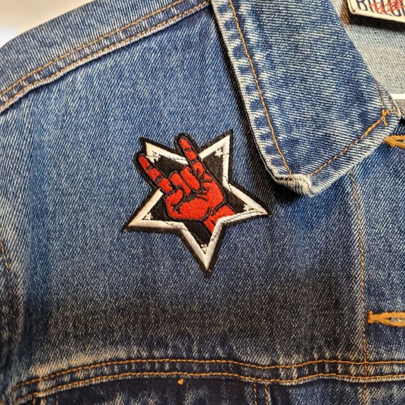 Vintage Bill Blass Denim Jacket Disturbed Upcycle Patch Band Womens Petite Large - Picture 7 of 9